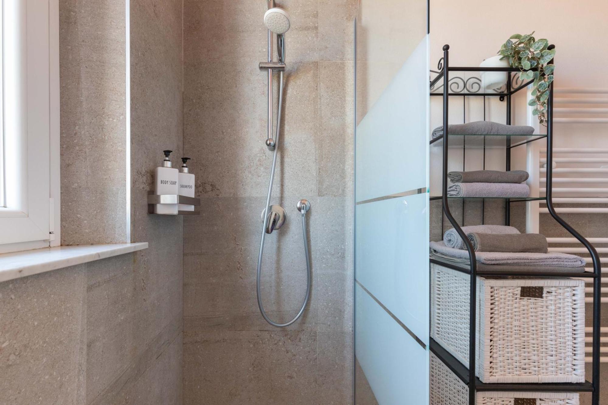 Abbraccio Di Mare- Relax Vicino Al Porto Apartment ลีวอร์โน ภายนอก รูปภาพ